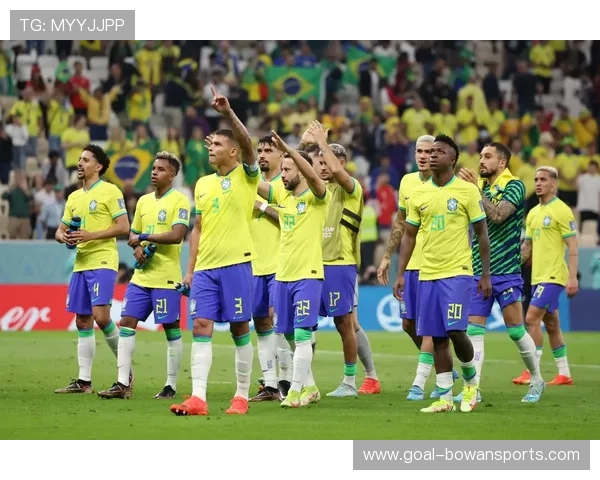 全球球星集体感染足球疫情引发赛季停摆影响赛事和球迷生活