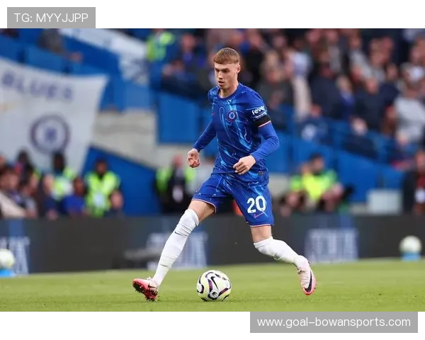 兼具篮球与足球天赋的跨界球星是谁他如何在两项运动中脱颖而出