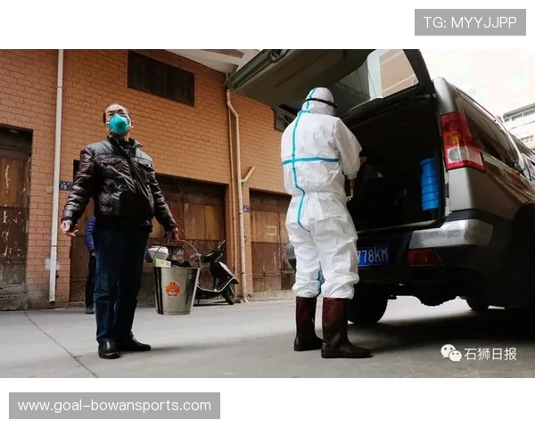 新冠疫情期间足球球星的挑战与坚韧精神:他们如何应对赛场与生活的双重考验 新冠疫情期间足球球星的挑战与坚韧精神:他们如何应对赛场与生活的双重考验